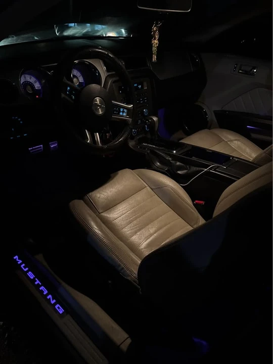2010 Ford S197 Mustang - Image 13 of 13