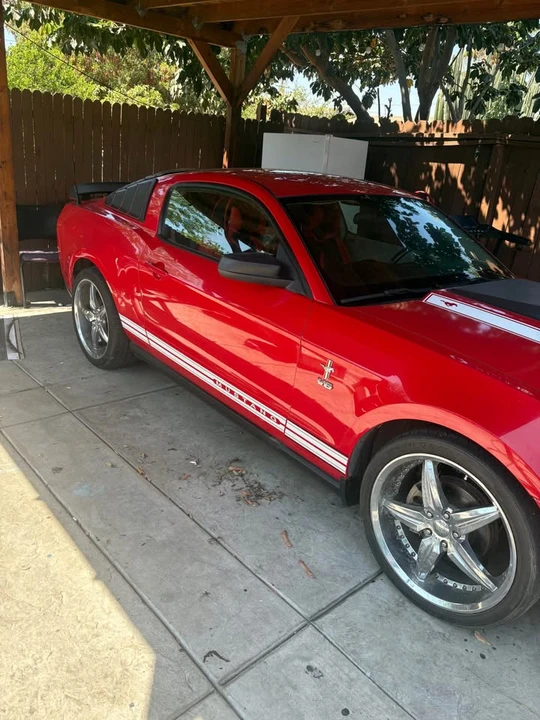 2010 Ford S197 Mustang - Image 7 of 8