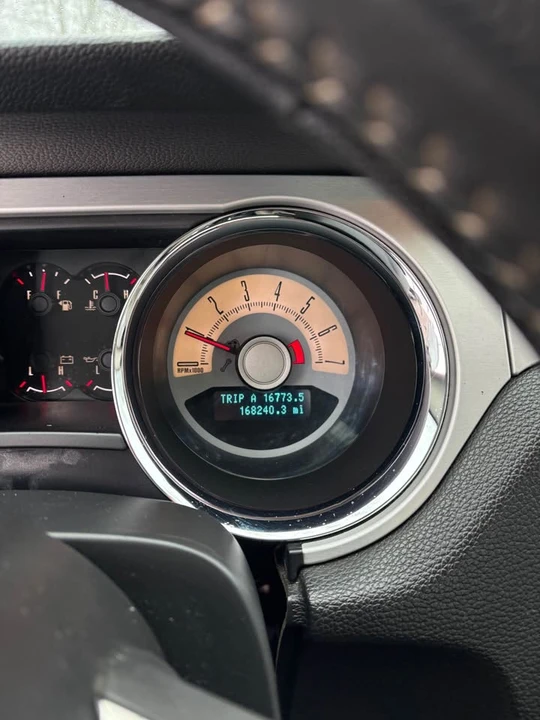 2010 Ford S197 Mustang - Image 10 of 13