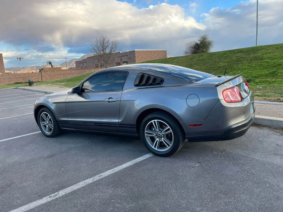 2010 Ford S197 Mustang - Image 4 of 15