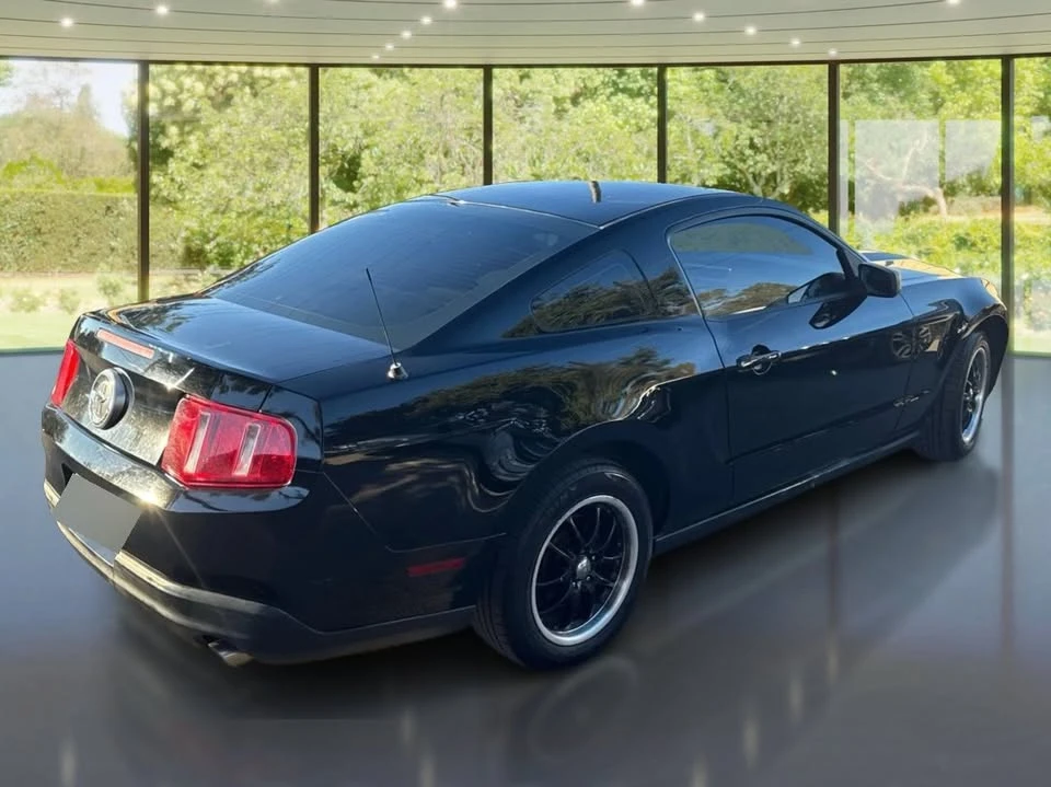 2010 Ford S197 Mustang - Image 5 of 12