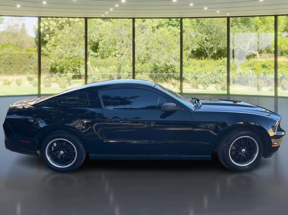 2010 Ford S197 Mustang - Image 4 of 12