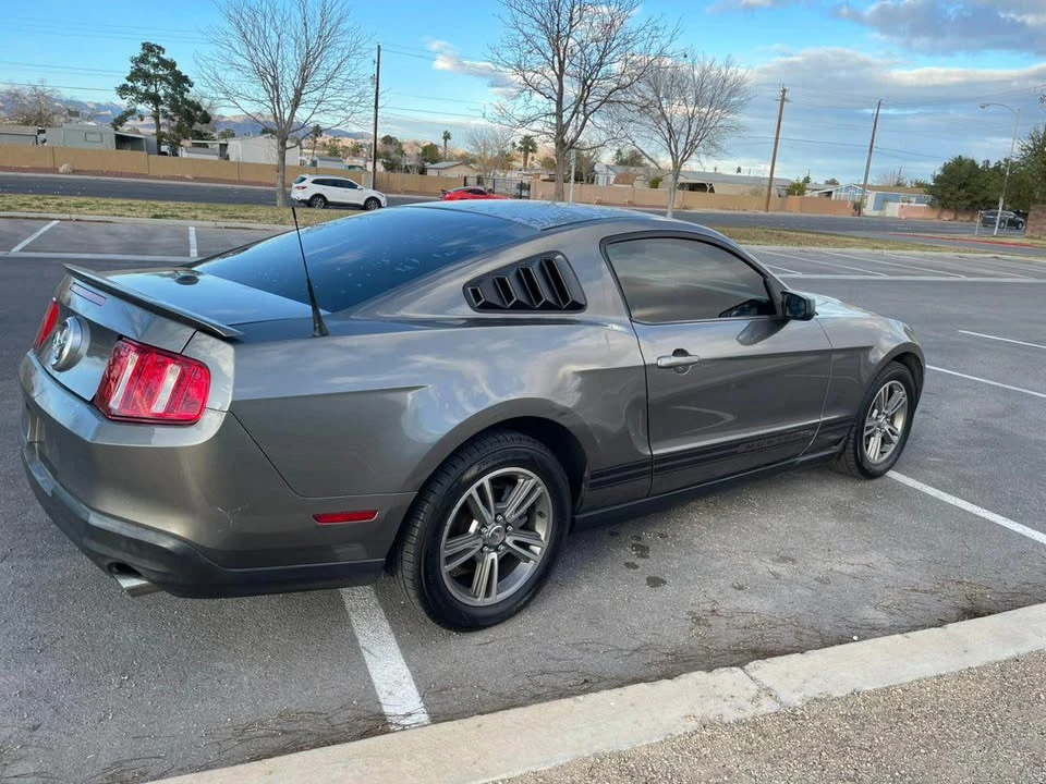 2010 Ford S197 Mustang - Image 5 of 15