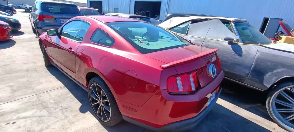 2010 Ford S197 Mustang - Image 9 of 9
