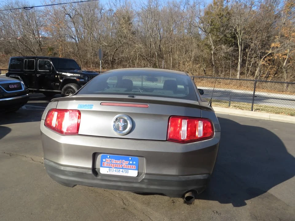 2010 Ford S197 Mustang - Image 7 of 17