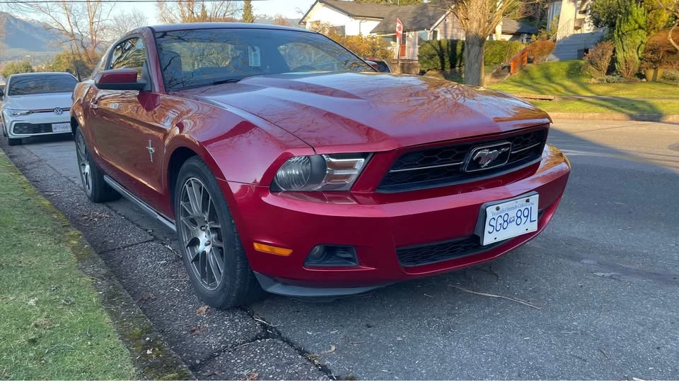 2010 Ford S197 Mustang - Image 2 of 9