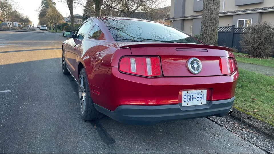 2010 Ford S197 Mustang - Image 5 of 9