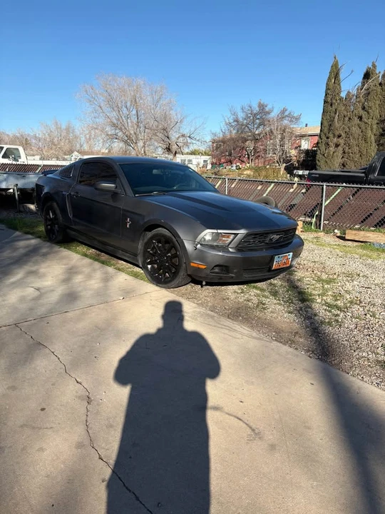 2010 Ford S197 Mustang - Image 3 of 8
