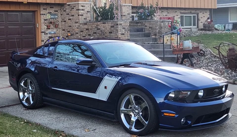2010 Ford S197 Mustang - Image 2 of 5