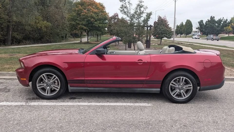 2010 Ford S197 Mustang - Image 12 of 19