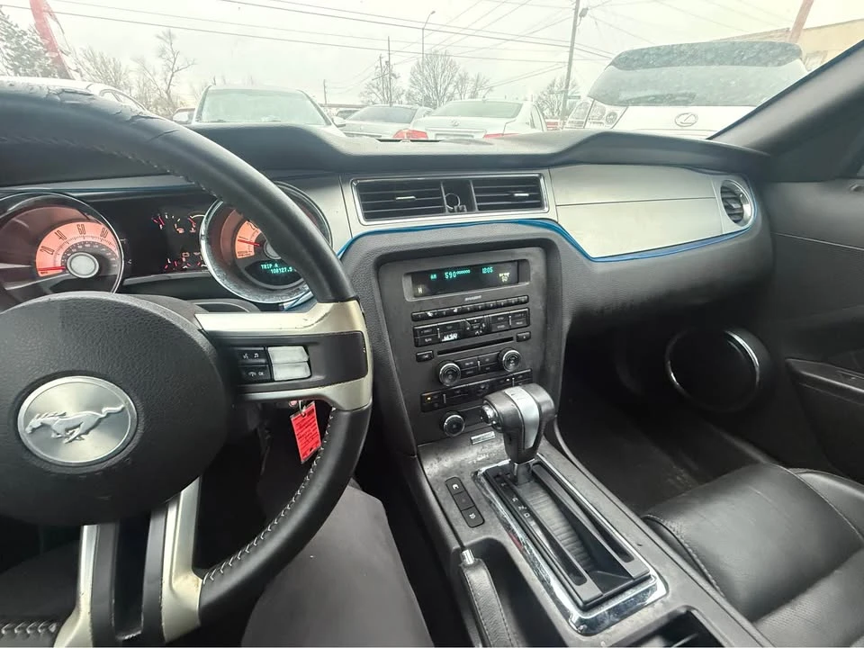 2010 Ford S197 Mustang - Image 11 of 12
