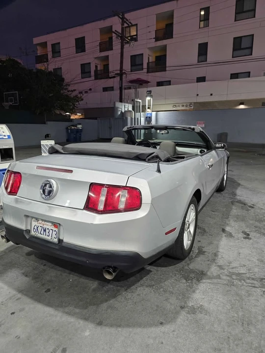 2010 Ford S197 Mustang - Image 5 of 13