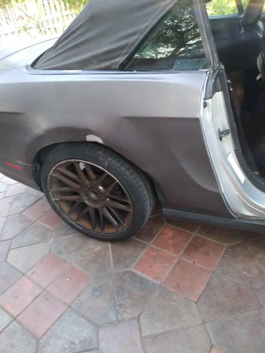 2010 Ford S197 Mustang - Image 7 of 7