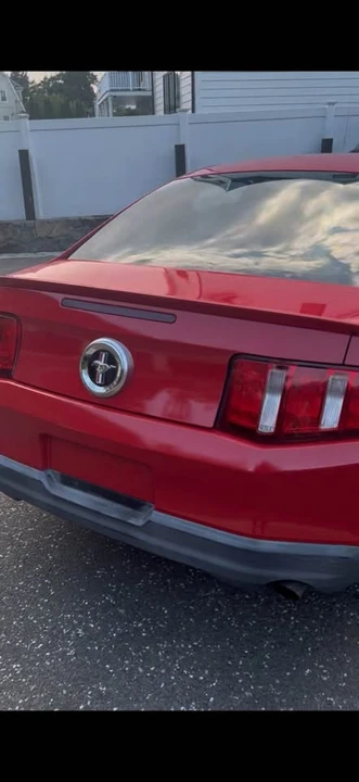 2010 Ford S197 Mustang - Image 6 of 13
