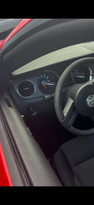 2010 Ford S197 Mustang - Image 4 of 13