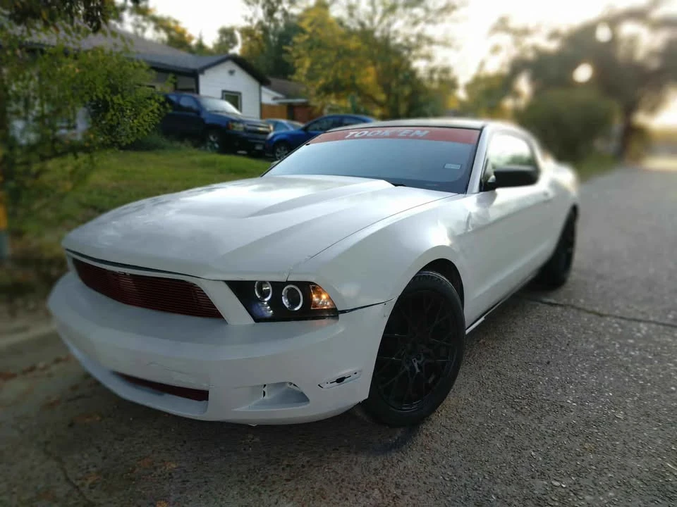 2010 Ford S197 Mustang - Image 14 of 17