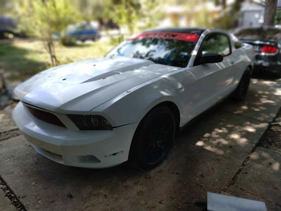 2010 Ford S197 Mustang - Image 16 of 17