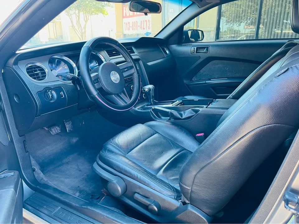 2010 Ford S197 Mustang - Image 5 of 6