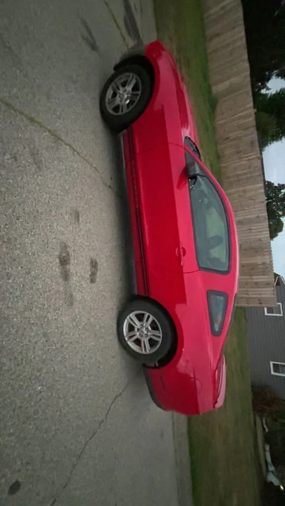 2010 Ford S197 Mustang - Image 2 of 2