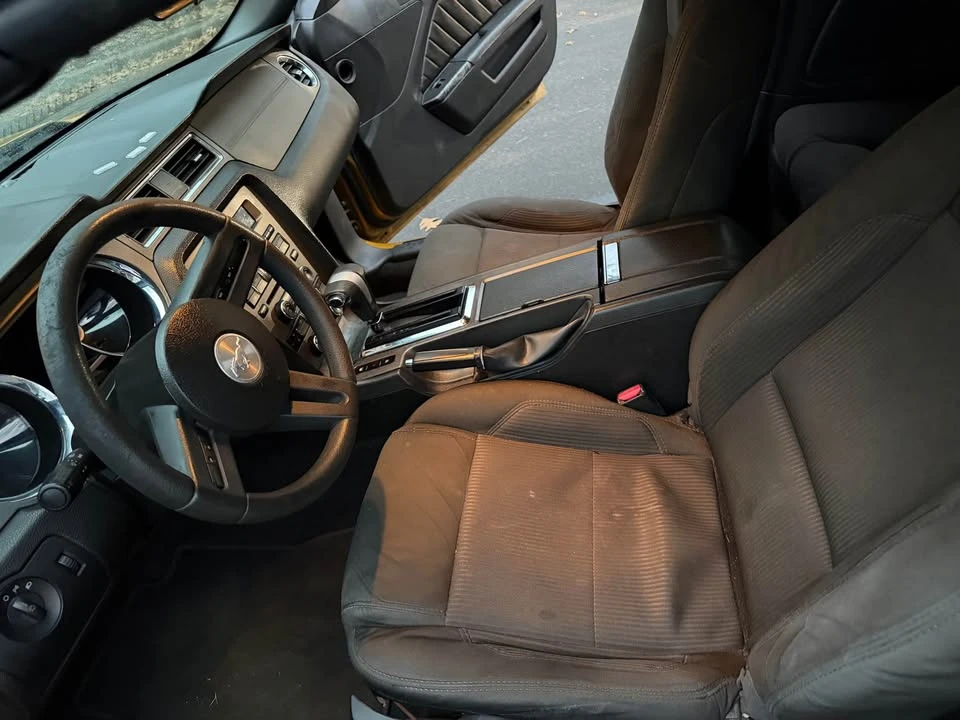 2010 Ford S197 Mustang - Image 14 of 14