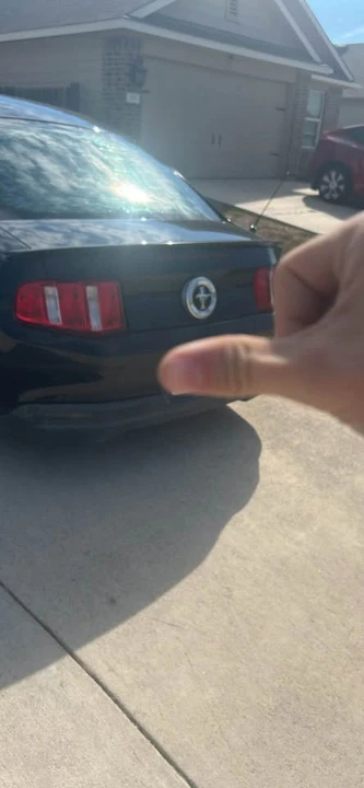 2010 Ford S197 Mustang - Image 4 of 6