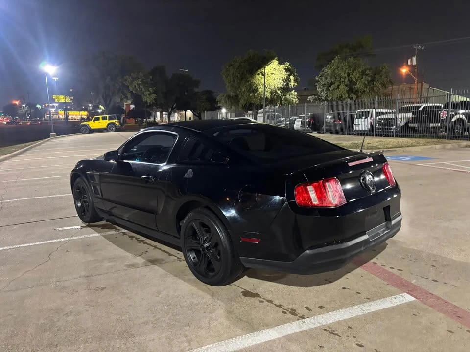 2010 Ford S197 Mustang - Image 4 of 9
