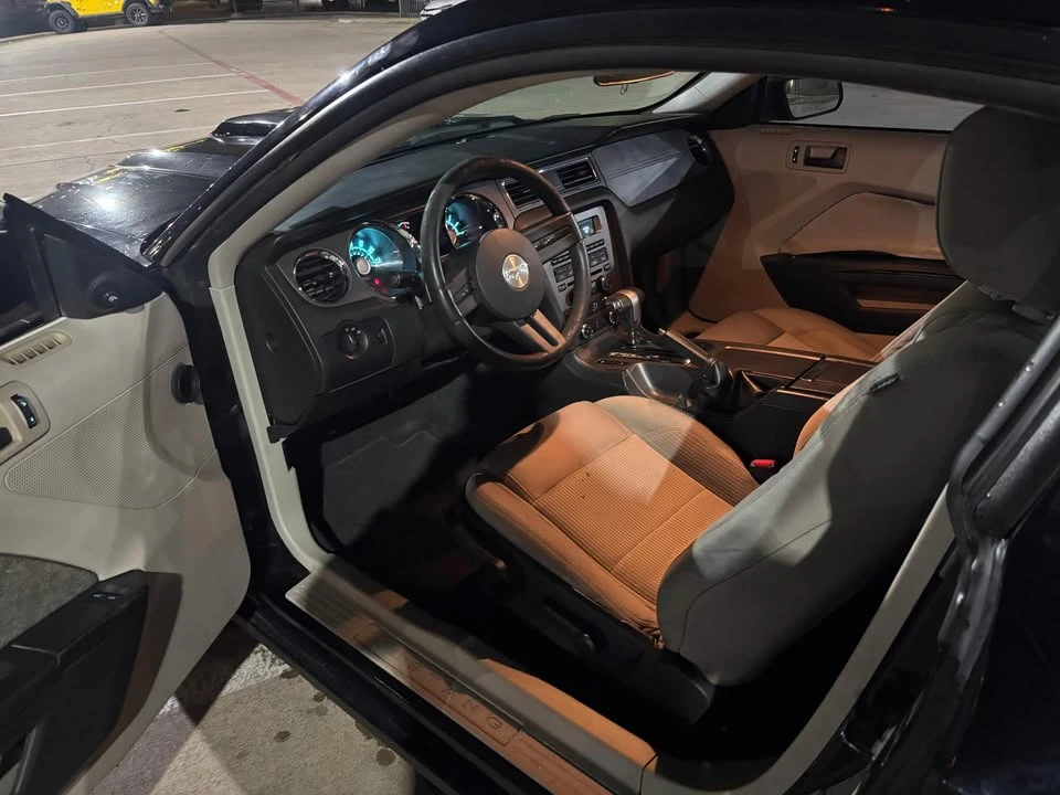 2010 Ford S197 Mustang - Image 7 of 9