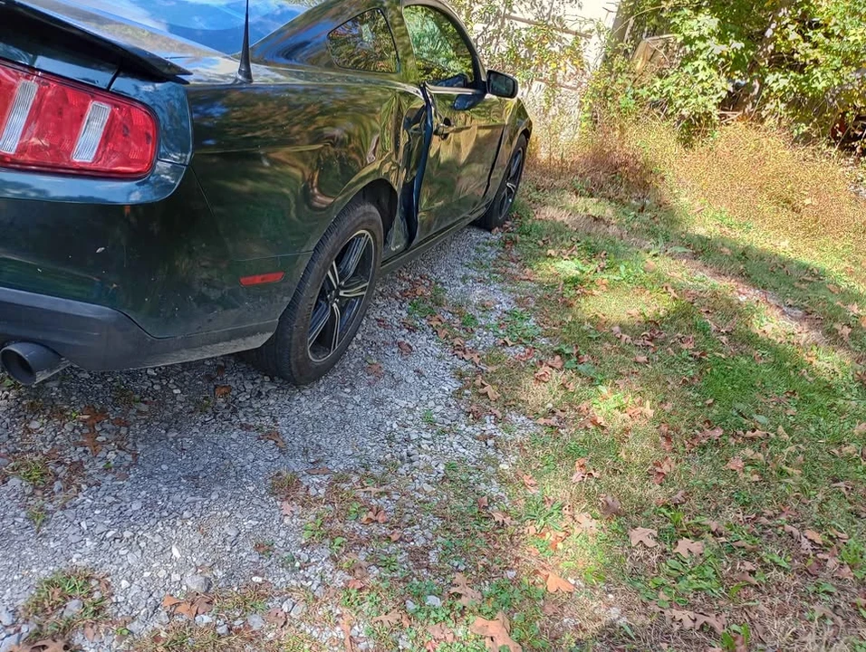 2010 Ford S197 Mustang - Image 7 of 7