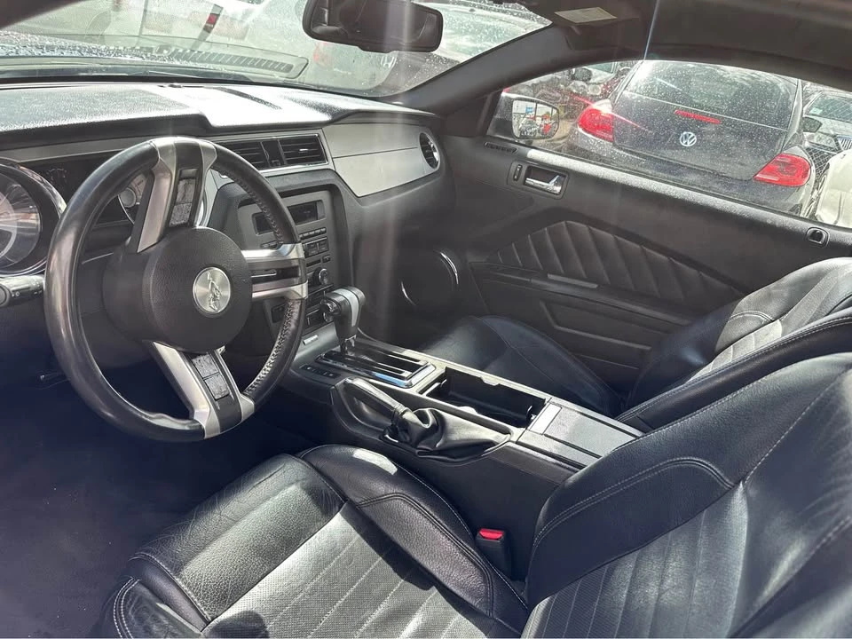 2010 Ford S197 Mustang - Image 11 of 16