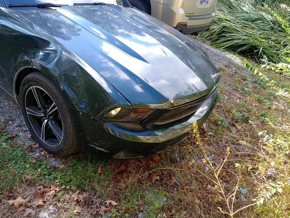 2010 Ford S197 Mustang - Image 2 of 7