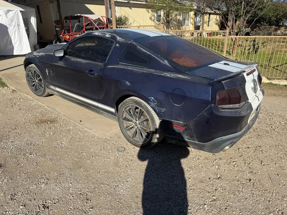 2010 Ford S197 Mustang - Image 3 of 8