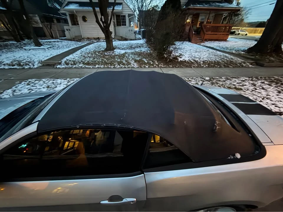 2010 Ford S197 Mustang - Image 3 of 8