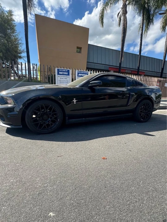 2010 Ford S197 Mustang - Image 2 of 20