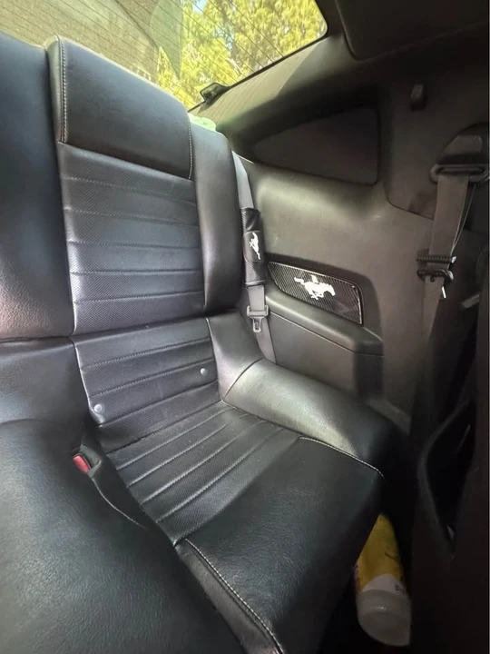 2010 Ford S197 Mustang - Image 19 of 20