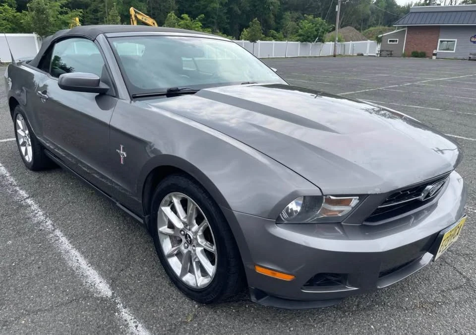 2010 Ford S197 Mustang - Image 5 of 9