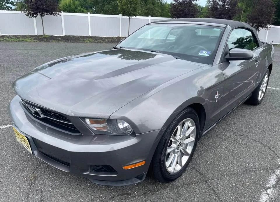 2010 Ford S197 Mustang - Image 8 of 9