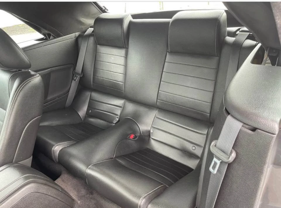 2010 Ford S197 Mustang - Image 7 of 9