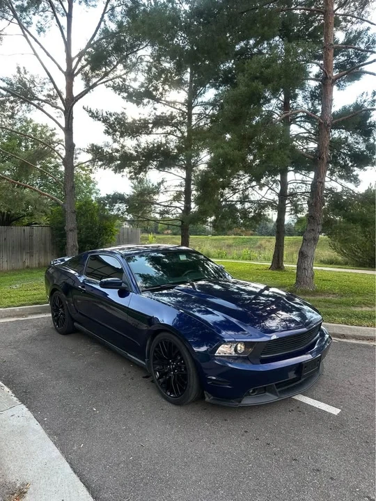 2010 Ford S197 Mustang - Image 2 of 9