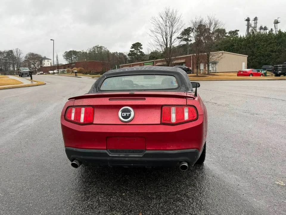 2010 Ford S197 Mustang - Image 9 of 12