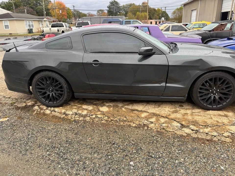 2010 Ford S197 Mustang - Image 4 of 5
