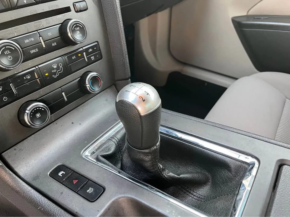 2010 Ford S197 Mustang - Image 7 of 7