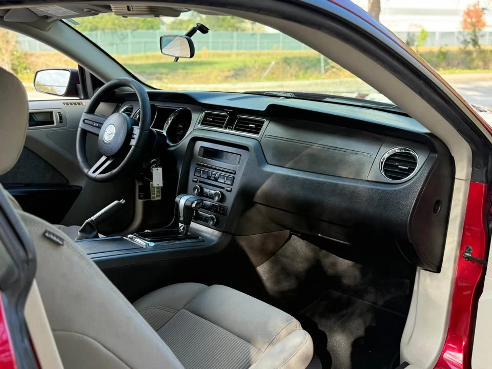 2010 Ford S197 Mustang - Image 15 of 20