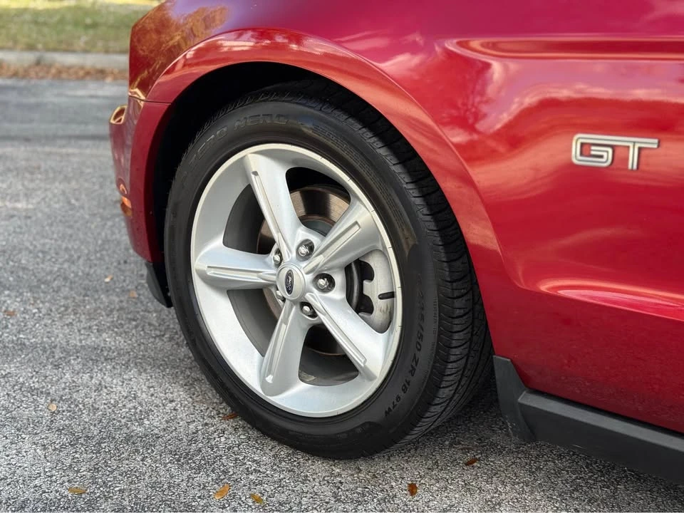 2010 Ford S197 Mustang - Image 13 of 20