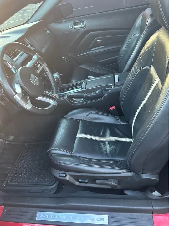 2010 Ford S197 Mustang - Image 16 of 20