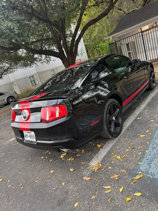 2010 Ford S197 Mustang - Image 8 of 9