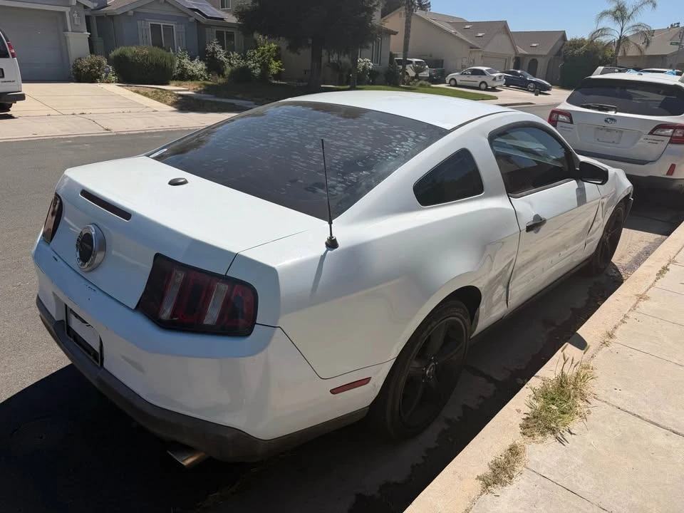 2010 Ford S197 Mustang - Image 8 of 8