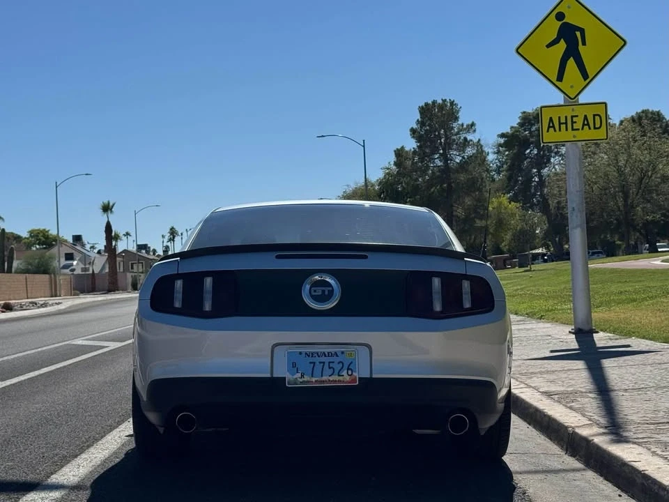 2010 Ford S197 Mustang - Image 7 of 18