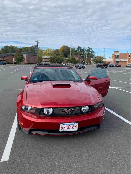 2010 Ford S197 Mustang - Image 2 of 7