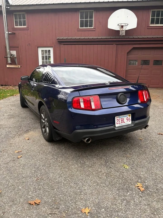 2010 Ford S197 Mustang - Image 3 of 11