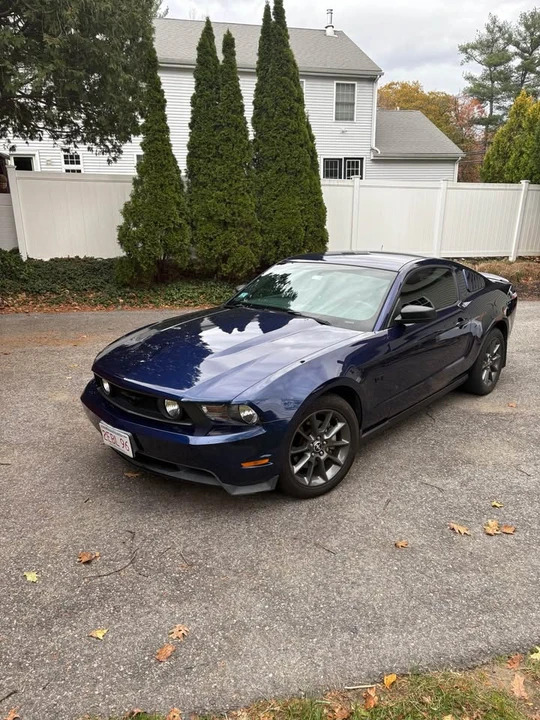 2010 Ford S197 Mustang - Image 6 of 11